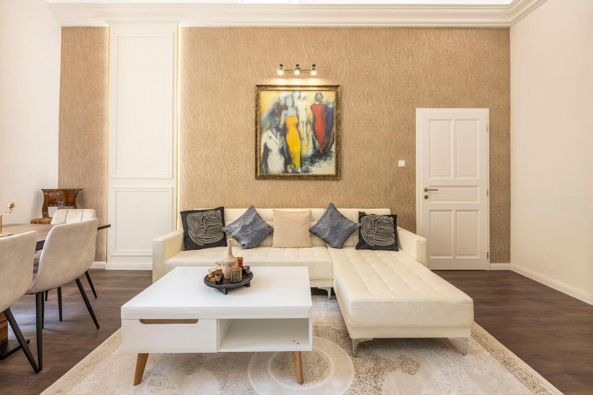 Classy Quentin Dream Home In The Heart Of Budapest Extérieur photo
